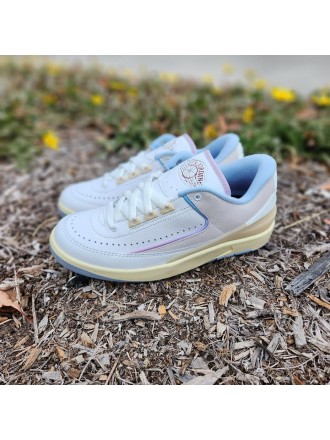W Air Jordan 2 Low "Look Up In The Air" (Guarda in alto nell'aria)