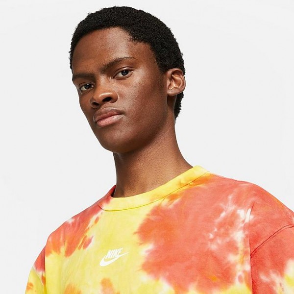 Maglietta Nike Sportswear Premium Essentials Tie-Dye Giallo Arancione